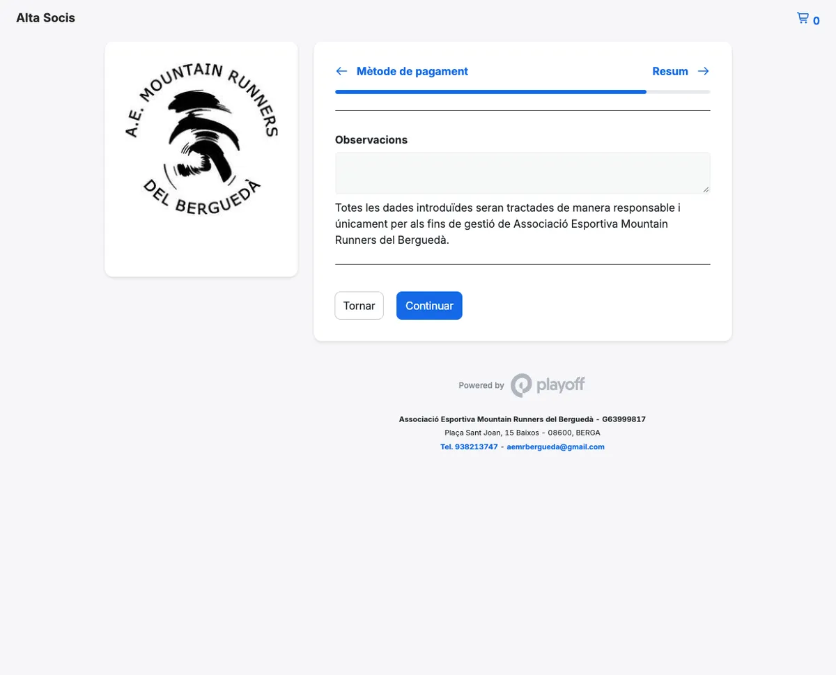 Pantalla de condicions legals de Playoff amb el camp Observacions buit, la informació sobre el tractament de dades i els botons Tornar i Continuar.